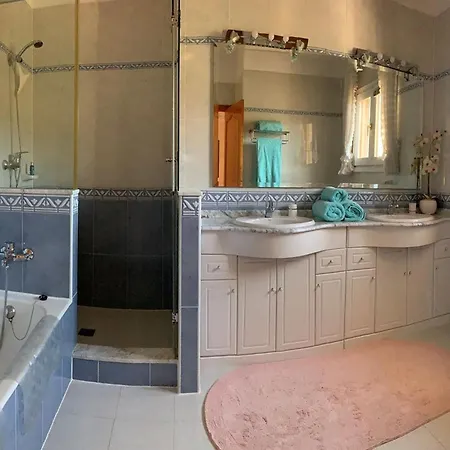 Villa Aurora 6 *