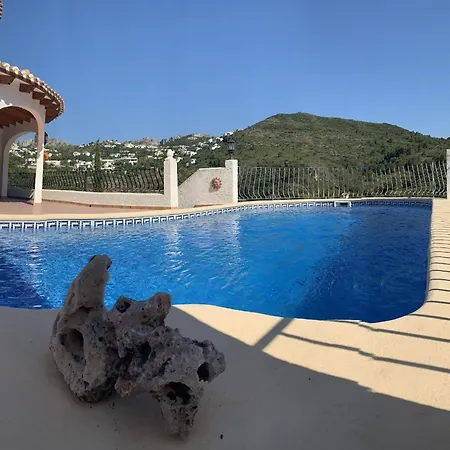 Villa Aurora 6 *